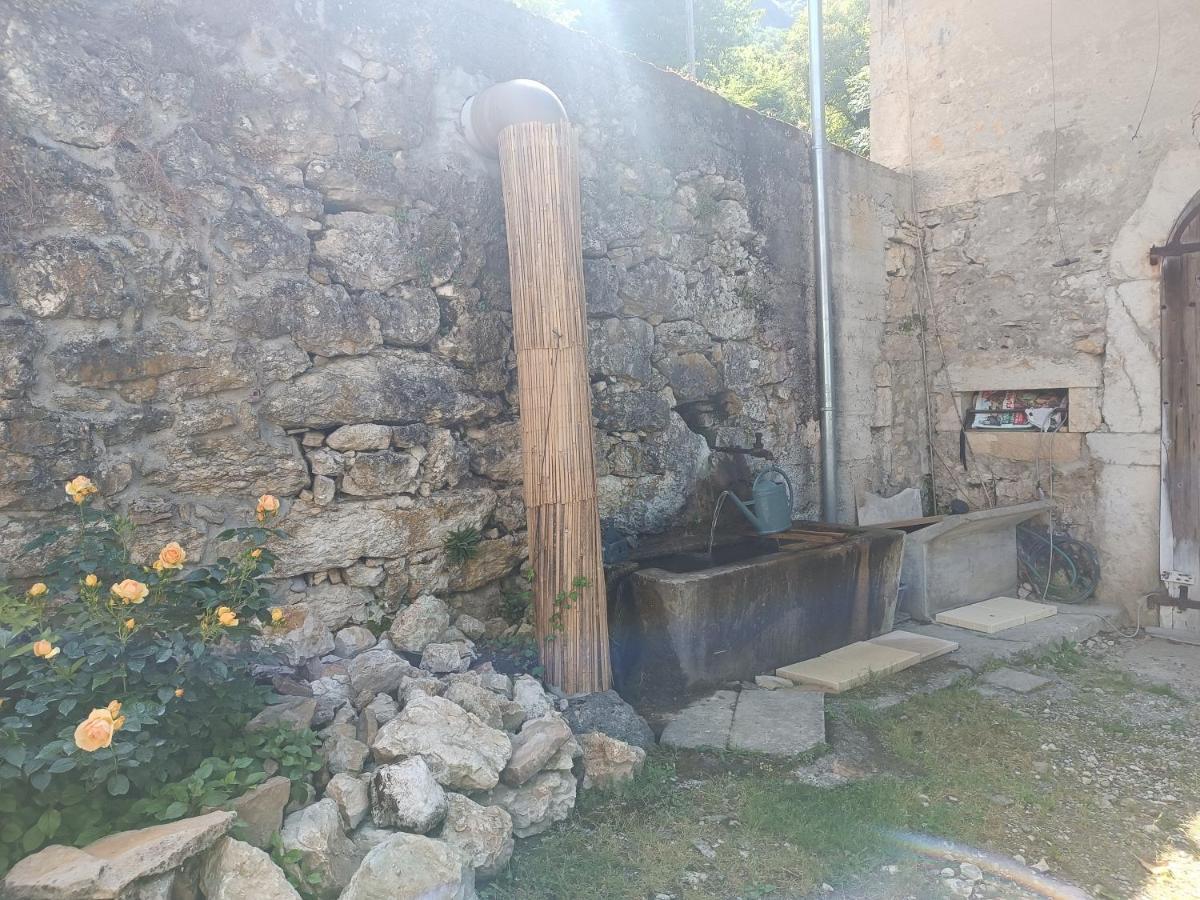 Du Vent Dans Les Arbres -120M2 Belle Vue Sur Le Lac Chindrieux Dış mekan fotoğraf