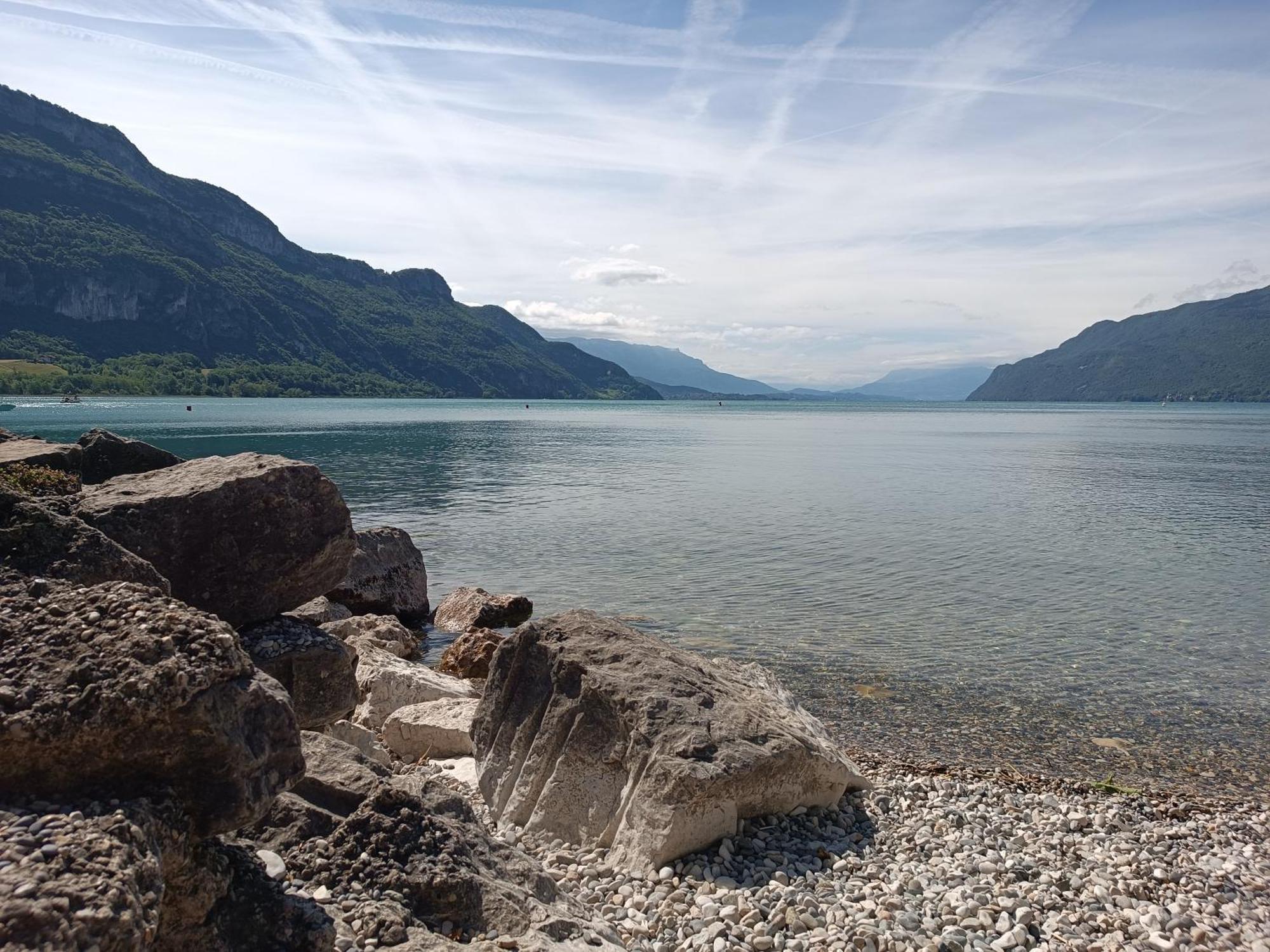 Du Vent Dans Les Arbres -120M2 Belle Vue Sur Le Lac Chindrieux Oda fotoğraf